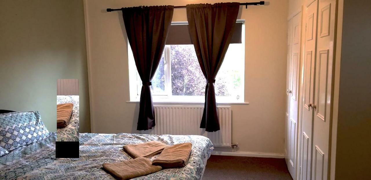 Royal House Slough Otel Dış mekan fotoğraf