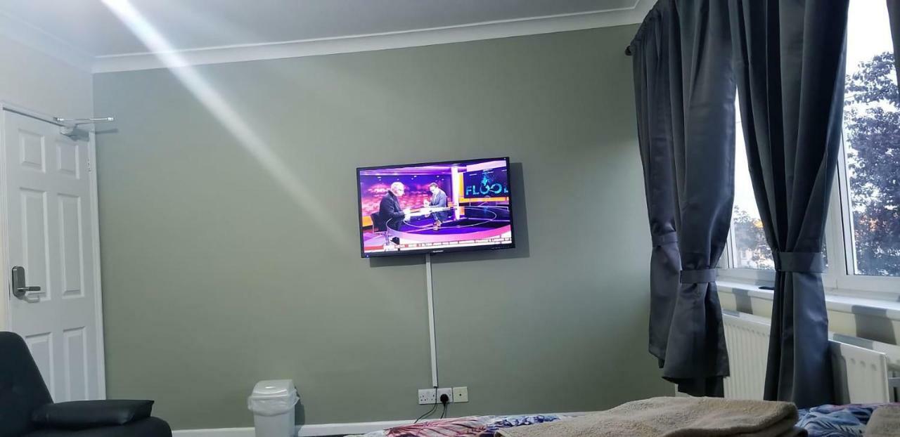 Royal House Slough Otel Dış mekan fotoğraf